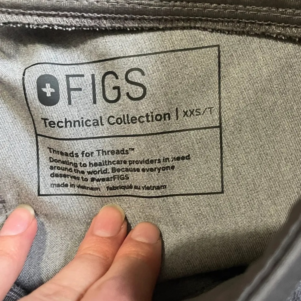 FIGS joggers